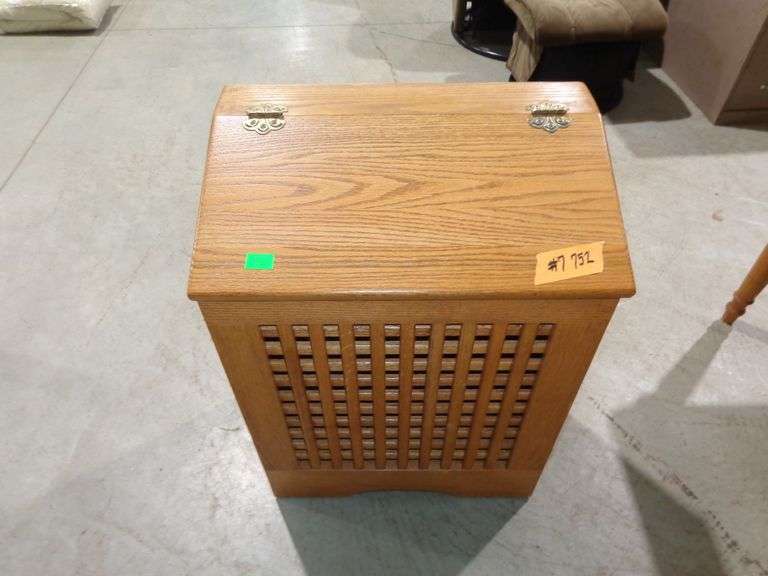 752 - oak laundry bin. 20"W, 12"D, 27"H