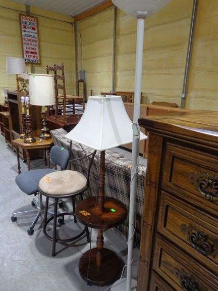 751 - 2 floor lamps, 1 barstool, 1 office chair