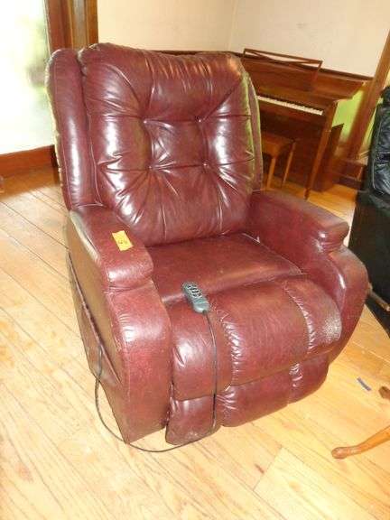 Leather Maroon powered recliner, has numerous cat scratches