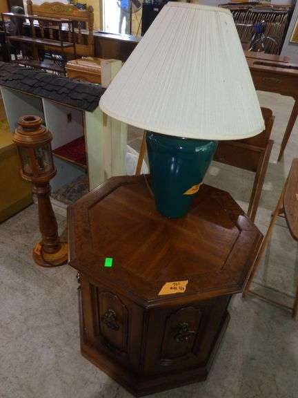 752 - wooden octagonal end table with lower storage and green ceramic lamp with shade
