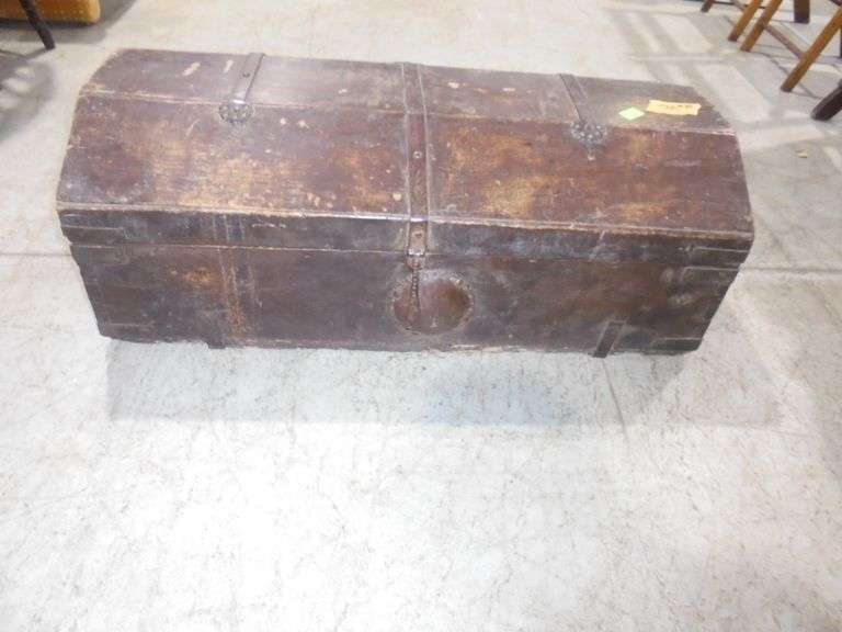 Antique wood chest. See pictures.