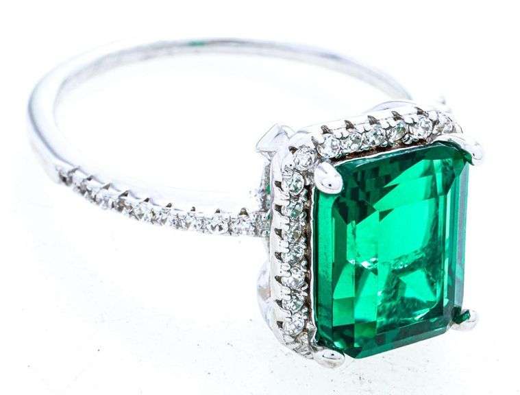 925 Sterling Silver Ring, Emerald Green, Emerald Cut w/ Halo, Size 8 1