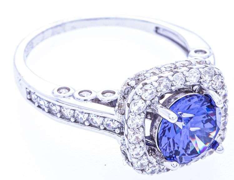 925 Sterling Silver Ring, Cushion Cut Swarovski Crystal Elements w Halo. MSR: $125.00