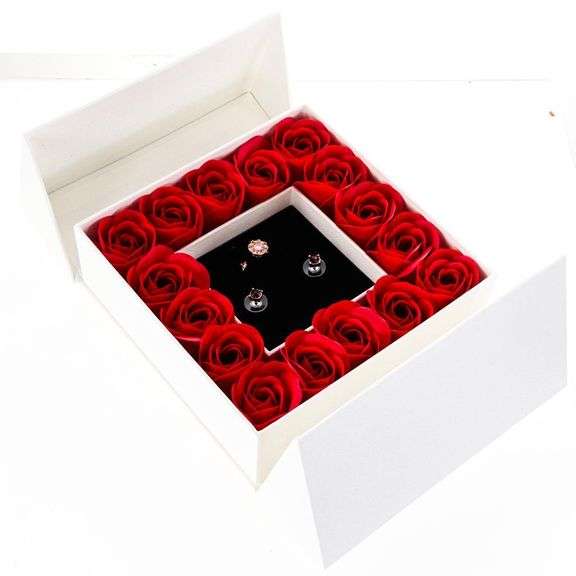 Red Rose Gift Set - 16 Red Roses, Random Stud Earrings & Spinner Top Ring.