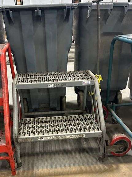 Cotterman 2 Step Ravel Step Ladder Weight Capacity 500 LBS