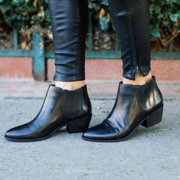 $275+ sz 7.5 Joie Barlow Booties high end leather booties