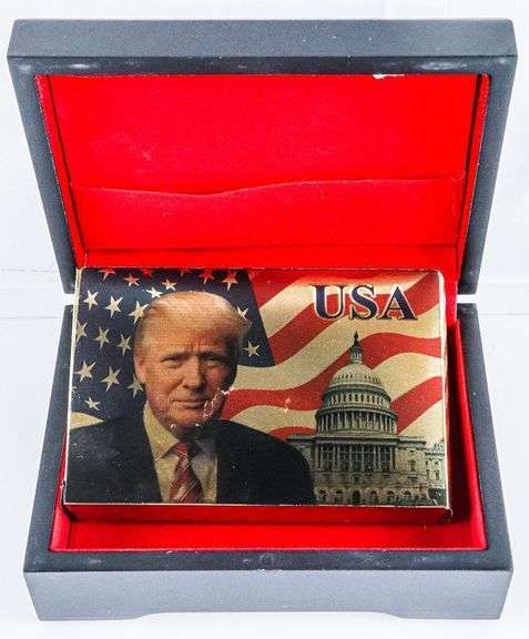 Donald Trump - 999.9 24 kt Gold Foil Playing Cards in Executive Wood Case