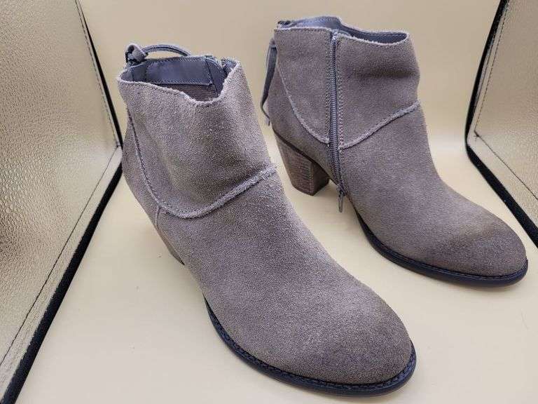 Sz. 8 Steve Madden Women's Milaan Ankle Boot, Suede, Sz 8