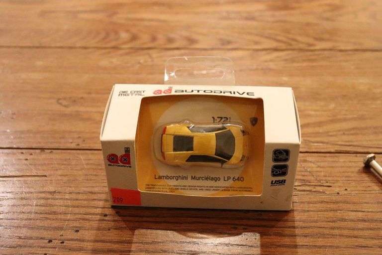 Autodrive 8GB Lamborghini Murcielago USB Flash Drive