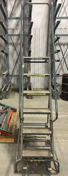 Ballymore Mobile Ladder Stand and Mobile Works Platform Stand Weight Capacity 350lbs