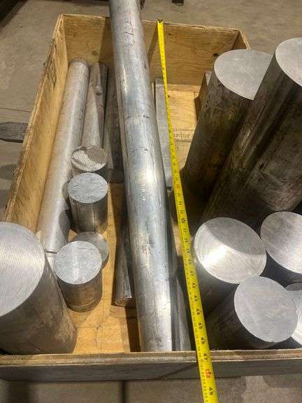 Lot of approx. 920lbs of Solid Aluminum Round Stock