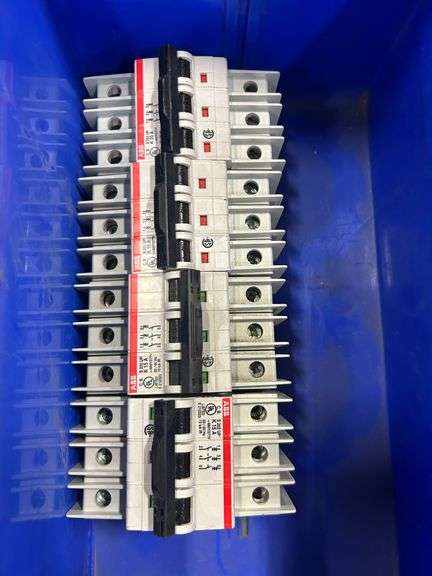 Lot of 4 ABB Mini Circut Breakers. 3 - K15 A & 1- K20A