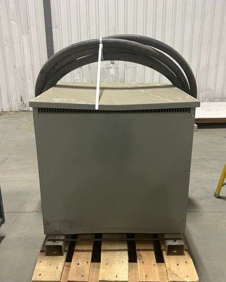 32" X 48" X 38"  975lbs   Rex Transformer