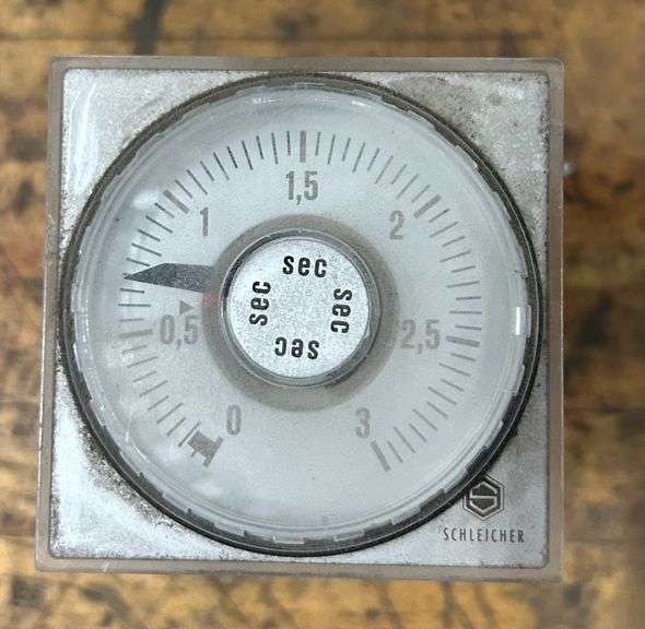 SCHLEICHER TYPE DZ 12-SLW TIME DELAY RELAY 0.1-3 SECONDS