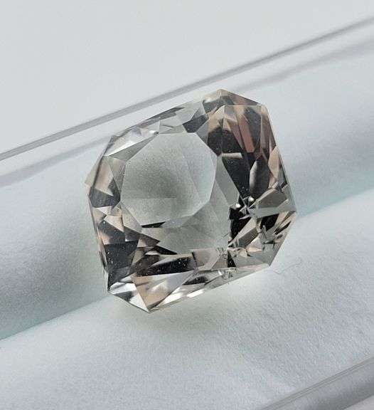 9.10ct Certified Natural Pale Pink Topaz (Appraisal - $2,730.00)