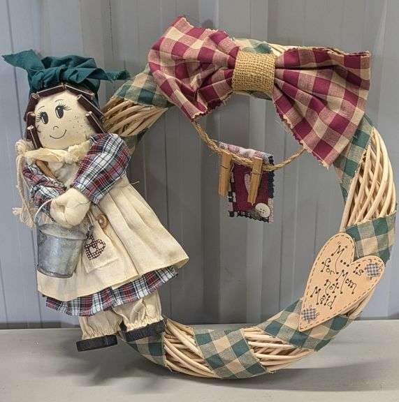 Decorative Wreath with Homespun Fabric Doll