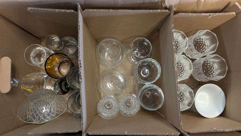 Boxlot of Assorted Glassware