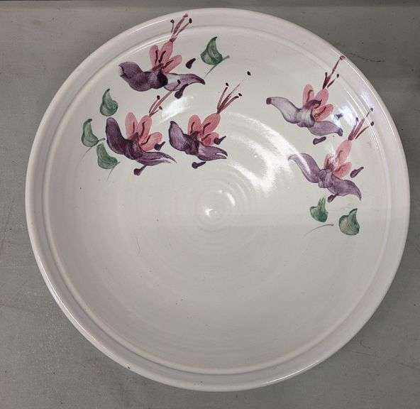 Hand-Thrown and Glazed Decorative Ceramic Bowl with Floral Design, signed by Kil-lin (NS), 8.5"W