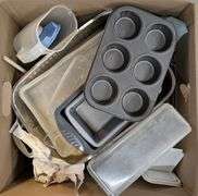 Box Lot of Assorted Kitchen Items