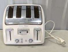 T-Fal Avante Deluxe Four-Slice Toaster