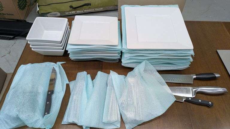 PC White Square Dinnerware and Cutlery Set