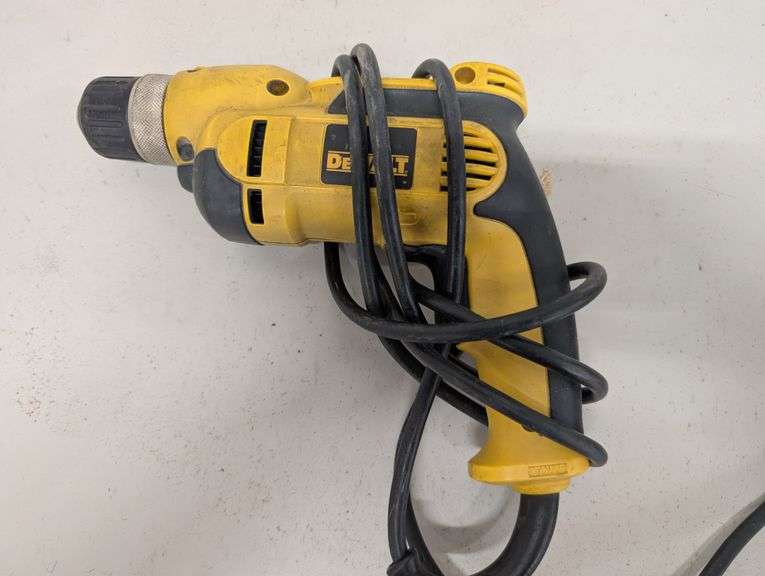 DeWalt DWD110 3/8-Inch VSR Drill