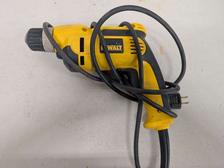 DeWalt DWD110 3/8-Inch VSR Drill