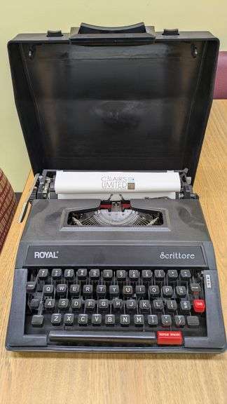 Royal Scrittore Manual Typewriter