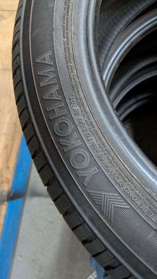 Yokohama AVID S34 All-Season Tires, 215/50R18
