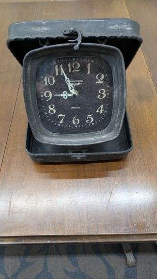 Vintage-Style Suitcase Clock with Victoria Station Inscription