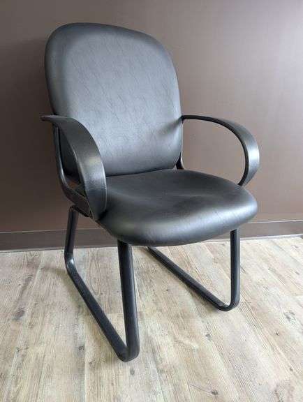 Chairs Limited Vinyl Mid-Back Black Office Guest Chair