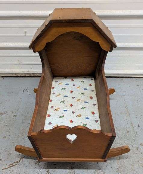 Wood Rocking Cradle, 19"L x 29"W x25"H