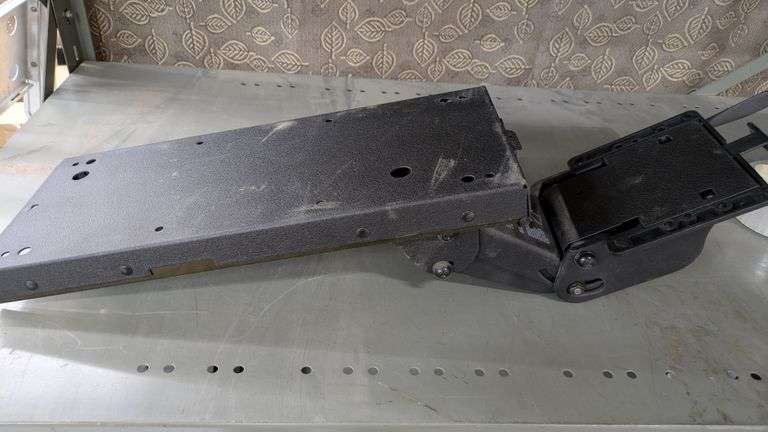 Adjustable Keyboard Mounting Bracket