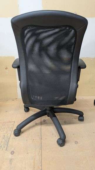 Ergonomic Mesh Office Chair, 25" x 19" x 36"