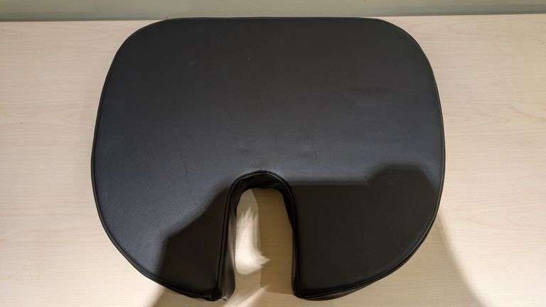 Black Leather Ergonomic Coccyx Seat Cushion