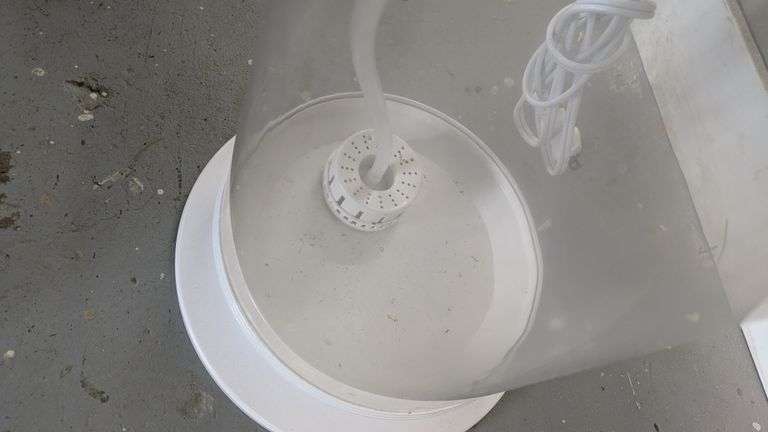 Modern Air Humidifier with Transparent Water Tank, includes Two Bottles of Essick Air Bacteriostatic