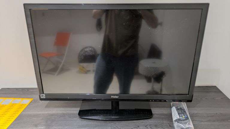 Haier Flat-Screen TV, 32"