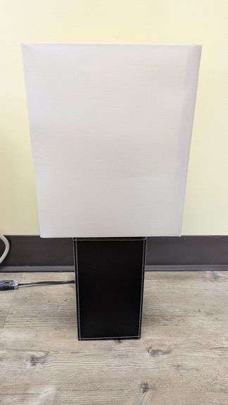 Modern Rectangular Table Lamp with Shade, 19"