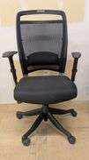Merryfair Mesh Office Chair 25" x 19" x 36"