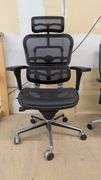 Ergonomic Mesh Office Chair 27" x 20" x 42"