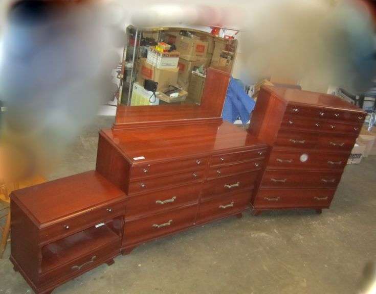 Kling cherry bedroom set