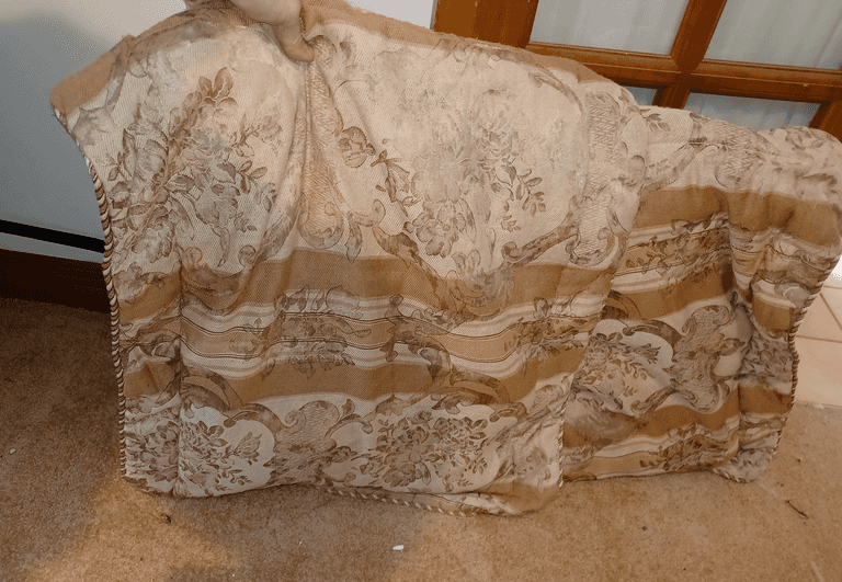 Decorative throw pillows, table runners