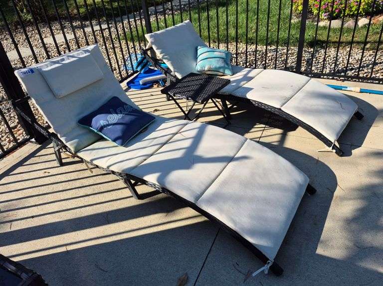 Four adjustable back pool loungers, two folding side tables