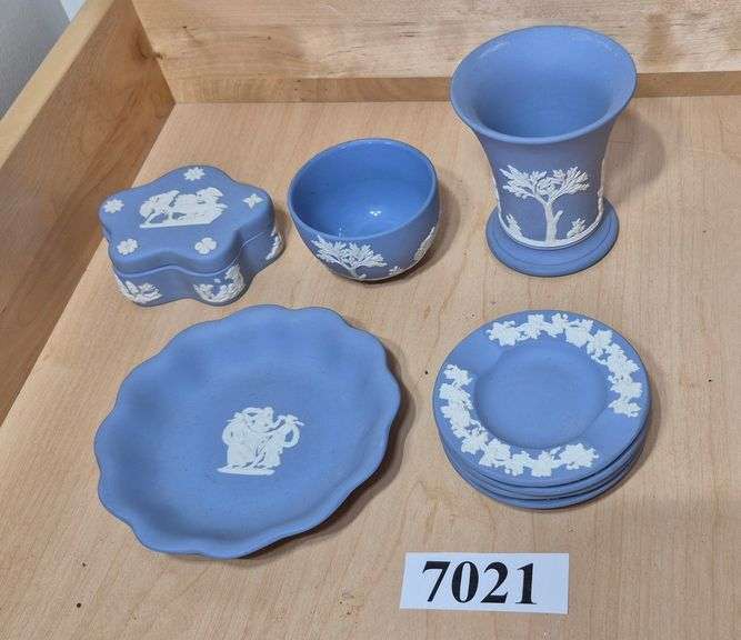 Wedgwood plates, bowls, vase, covered dish