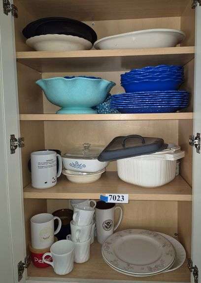 Plates, cups, mugs, baking dishes, Etc