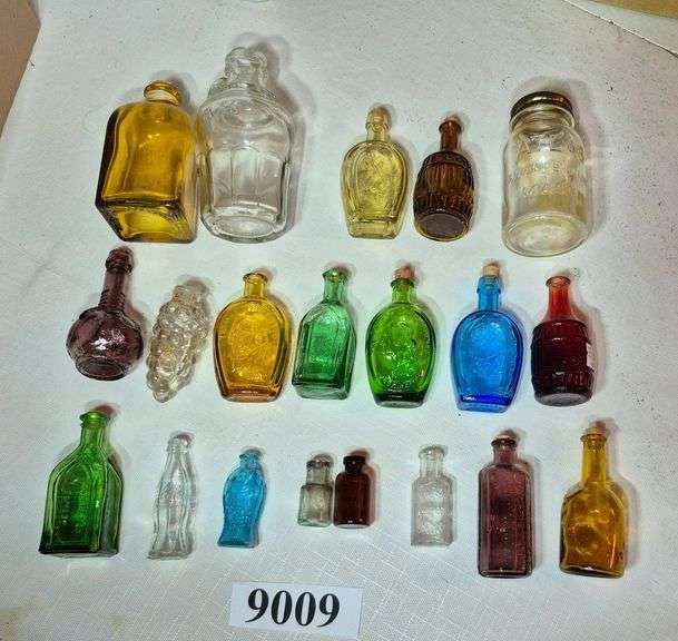 Miniature bottles