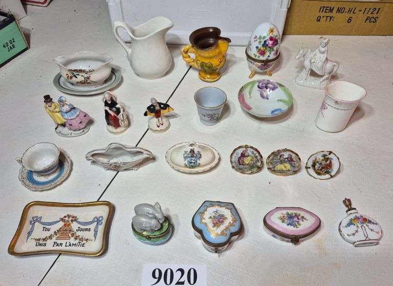 Trinket boxes, small porcelain perfume, figurines, small and miniature China and Porcelain items