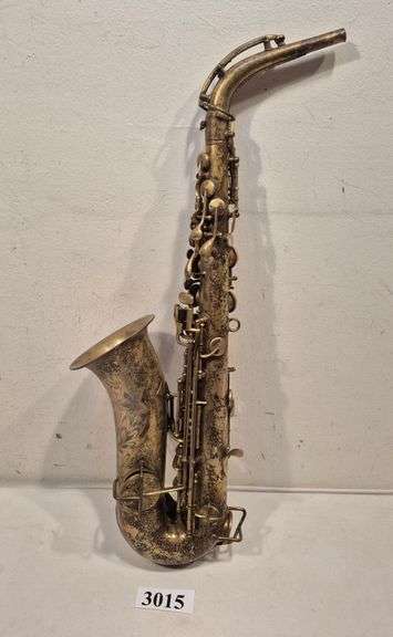Vintage King saxophone