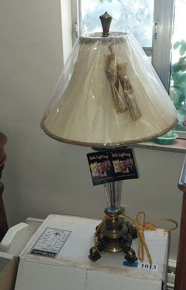 2 NWT Dale Tiffany Lighting Lamps