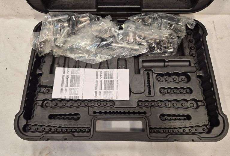 Craftsman 168 piece mechanics tool set unused in case